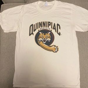 Quinnipiac University T-Shirt, Size: S